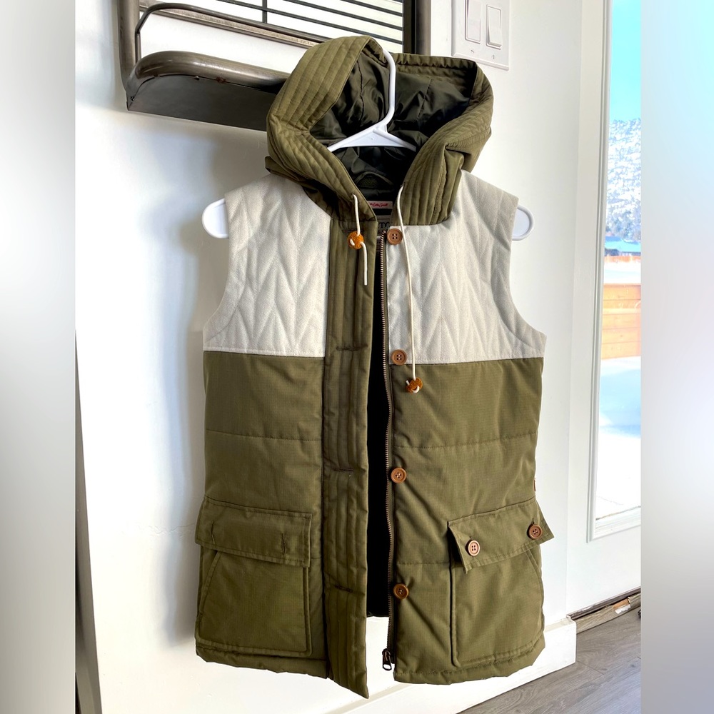 Burton Hooded Vest - Women’s XS